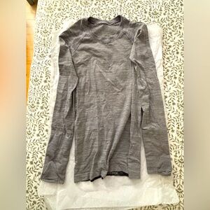 Lululemon swiftly sz 4